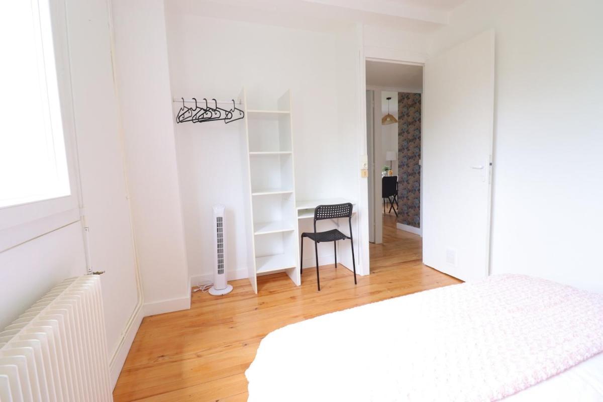 Appartement Le Ambroise - T3 Spacieux Et Calme Avec Parking Gratuit Bergerac