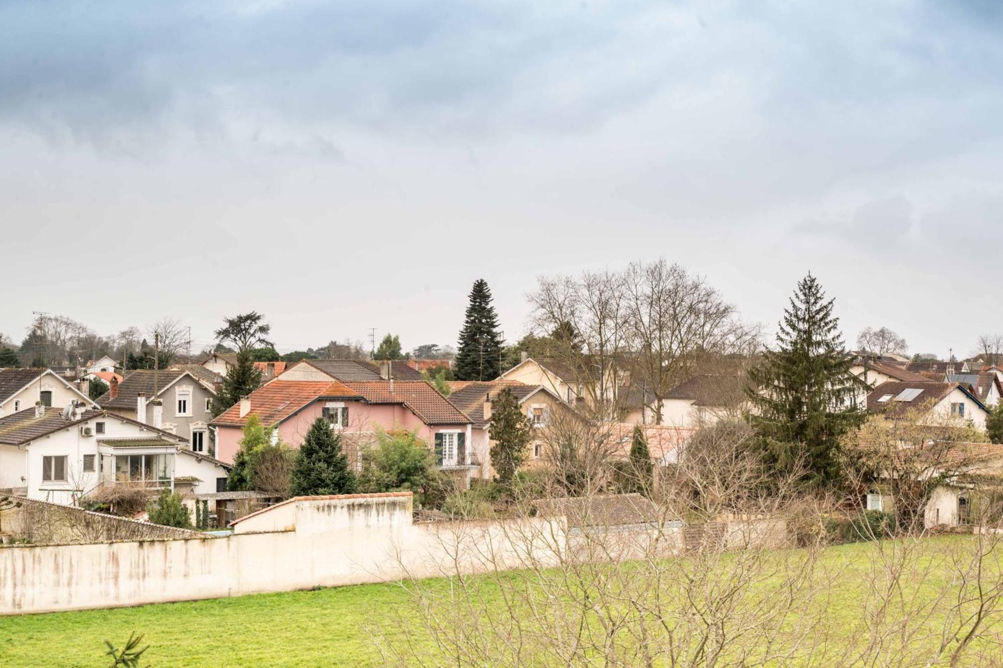 Le Ambroise - T3 Spacieux Et Calme Avec Parking Gratuit Appartement